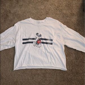 Long sleeve crop top